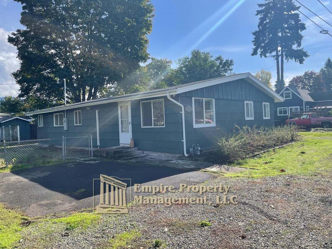 Foto principal - 91099 N Coleman St