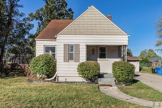 Building Photo - 22499 Cyman Ave