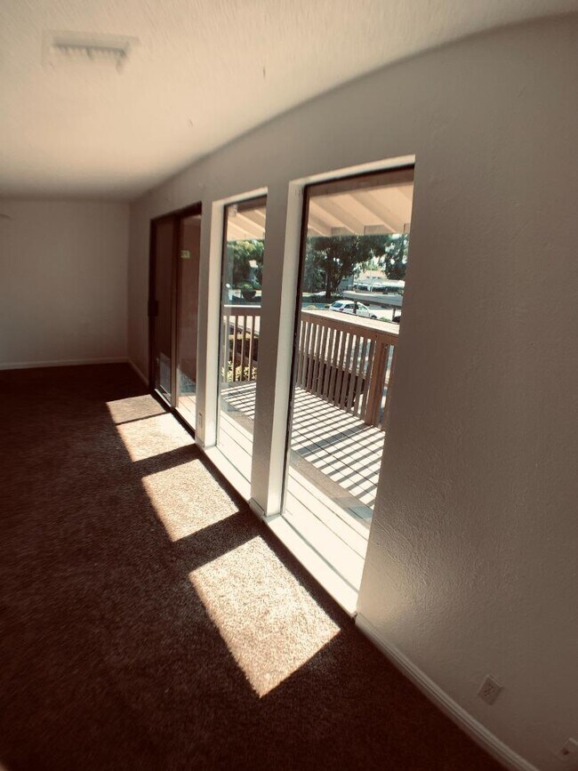 Foto del edificio - 2400 Horizon Ln
