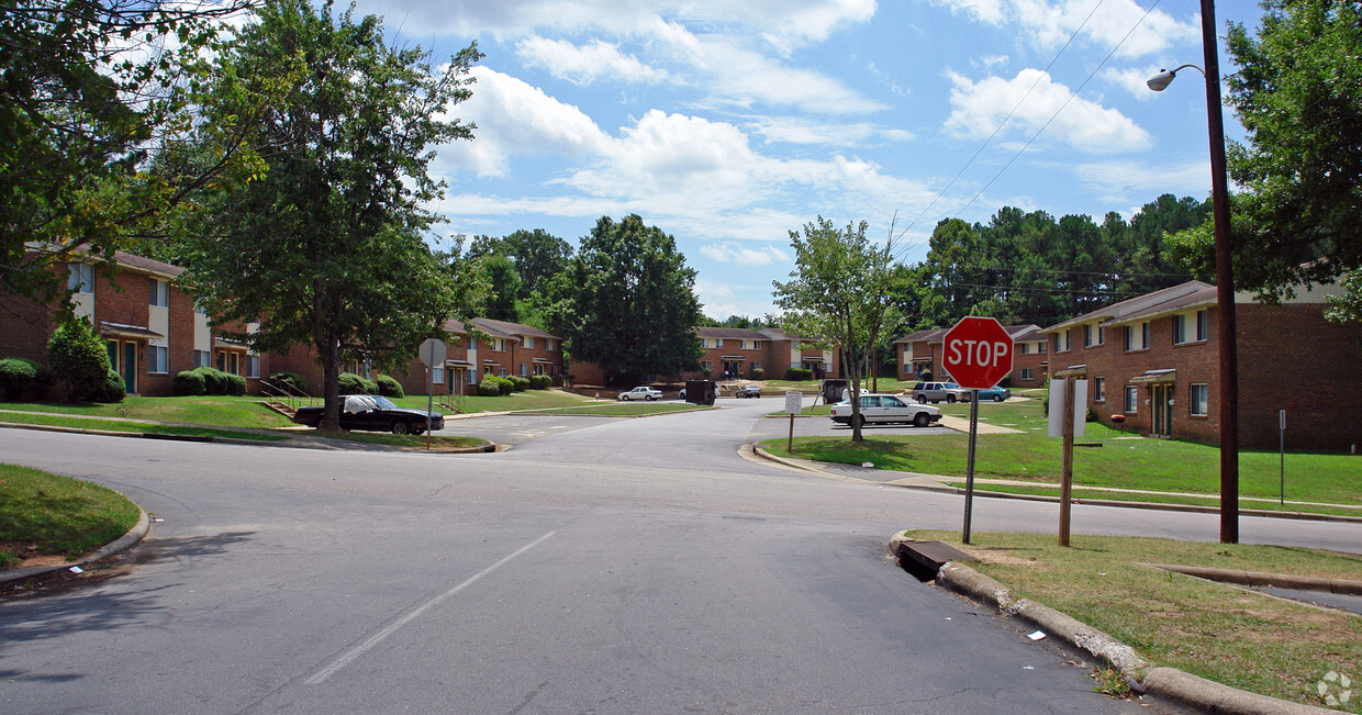 Milbank Court Apartments - Raleigh Milbank Apartments