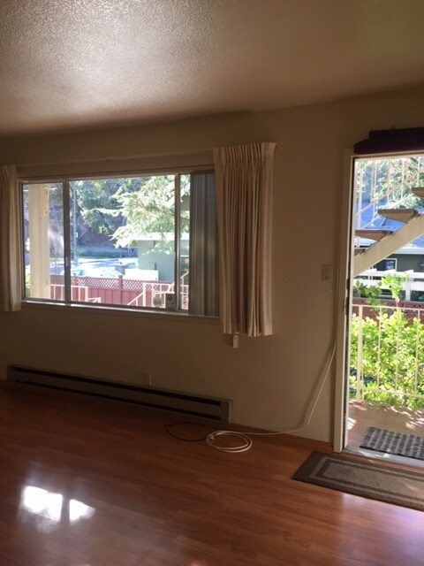 Building Photo - 167 Villa Ave