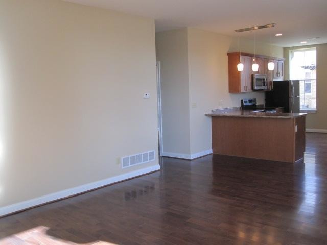 Building Photo - 336 Fairfield Ave