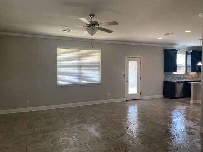 Foto del edificio - 3 bed 2.5 bath home in Steubing Farms Subdivision