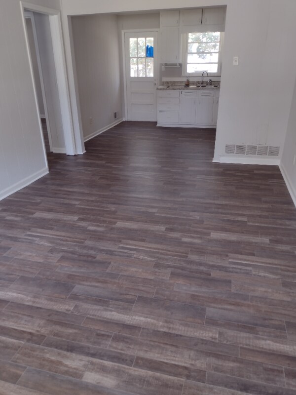 Foto del edificio - 3751 Hopkins Rd