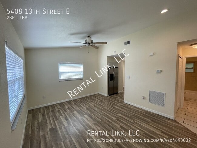 Building Photo - Bradenton Condo For Rent