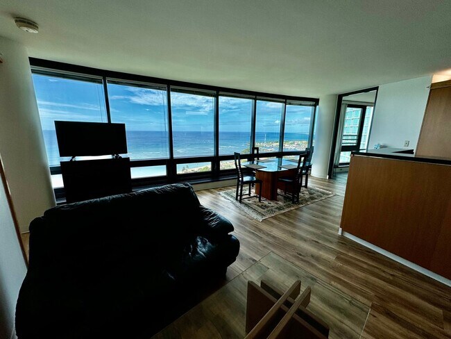 Foto del edificio - 2/2/2 Ocean-Front Nauru Towers, Endless Ocean Views, 34Floor