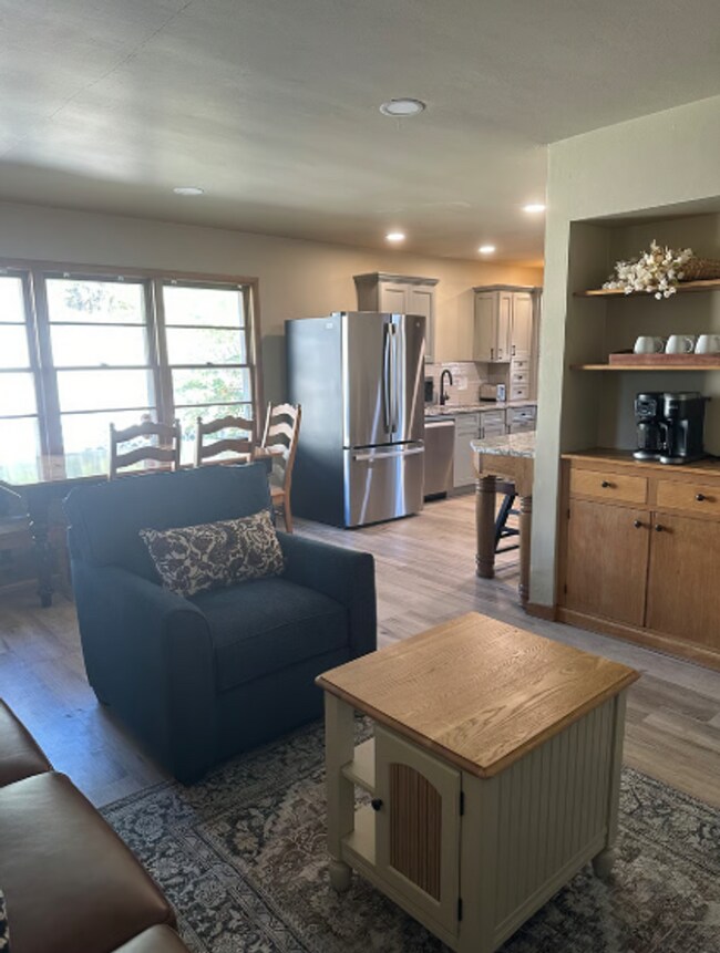 Foto del edificio - Duplex on Western