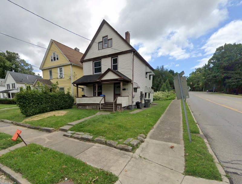 Building Photo - 1065 Orange Ave