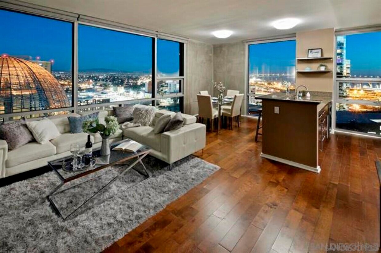 Foto principal - 321 Tenth Ave