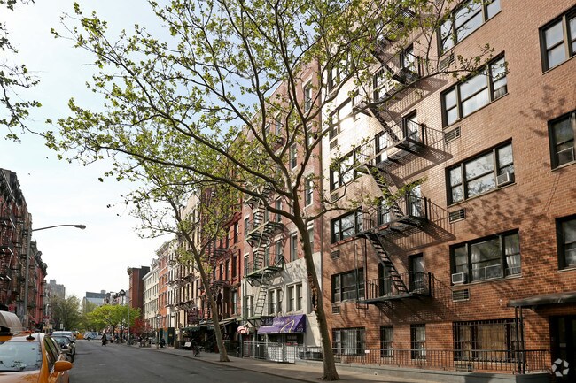 Foto del edificio - 103 Saint Marks Pl