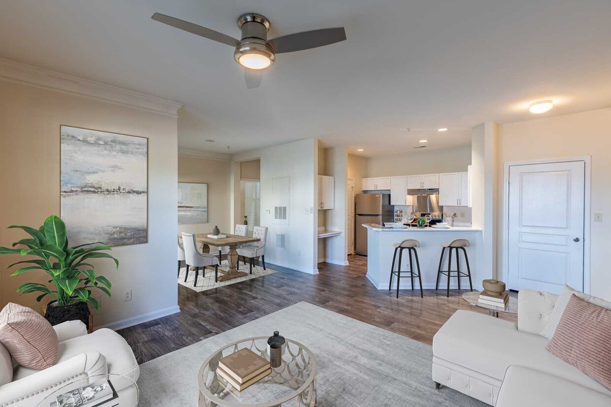 Greenway at Mallard Creek 8230 Greenway Village Dr Charlotte, NC