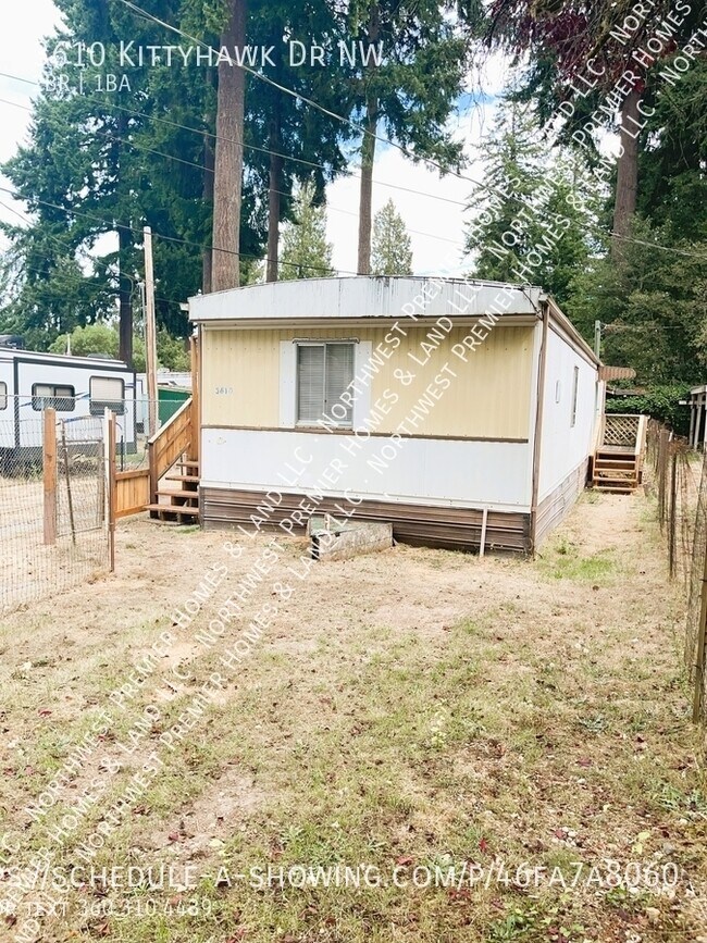 Foto del edificio - 3610 Kittyhawk Dr NW