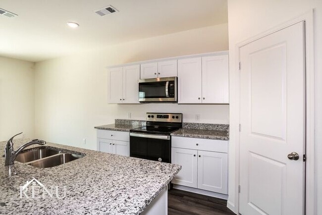 Building Photo - 1317 Escondido Dr