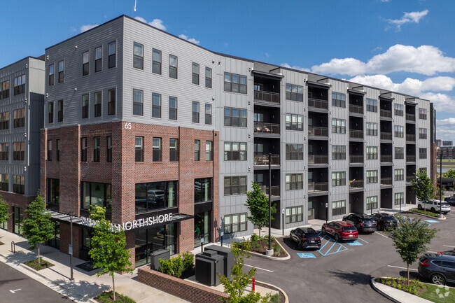 Building Photo - The Linden