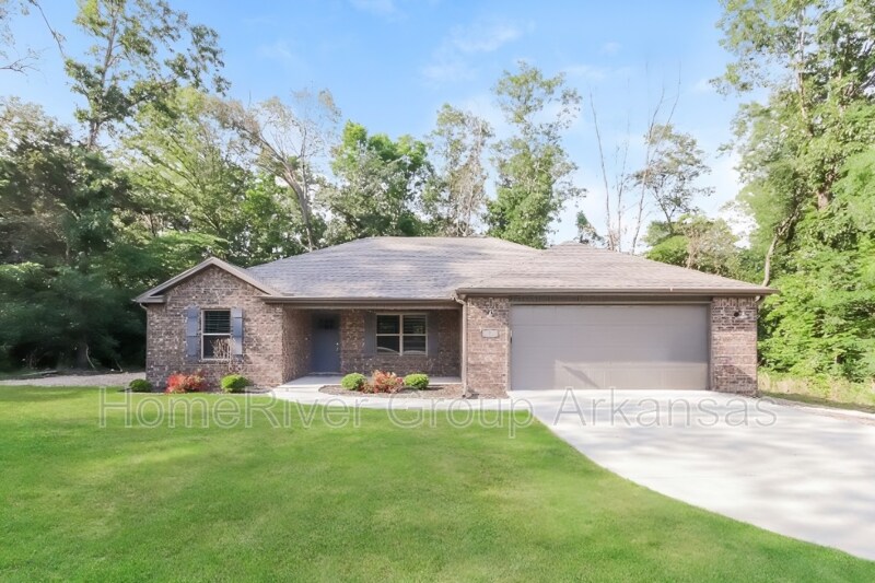 Primary Photo - 7 Kinross Dr