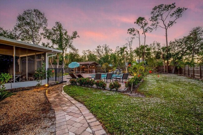 Foto del edificio - 4301 S Lockwood Ridge Rd