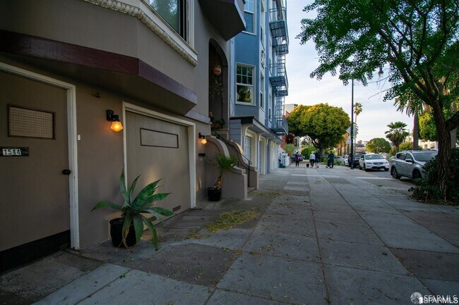 Foto del edificio - 1544 Dolores St