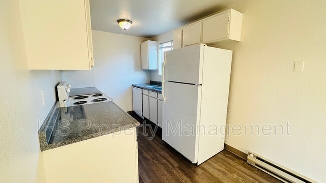 Building Photo - 409 Benham St
