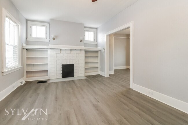 Building Photo - Beautiful 3BR 1.5BA Home