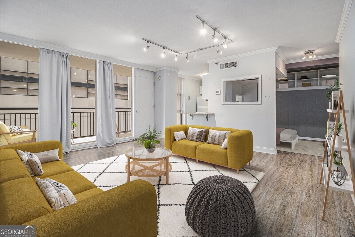 Foto principal - 620 Peachtree St NE