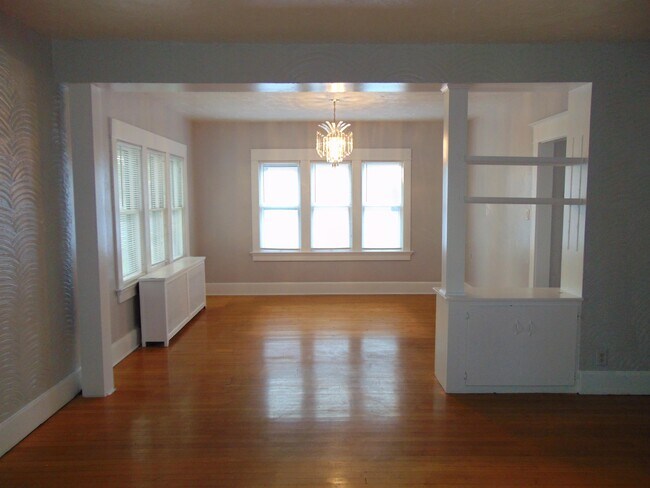 Foto del edificio - 722 Bond St