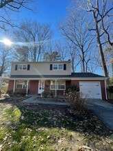 Building Photo - 235 Thomas Nelson Ln