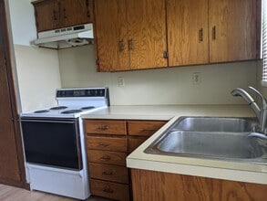 Building Photo - 218 Miller Ave