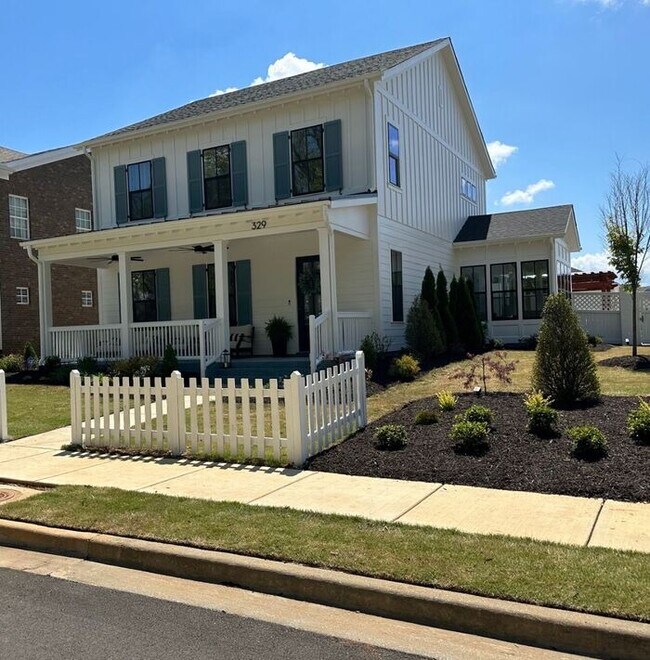 Building Photo - 329 Clift Home Pl Dr