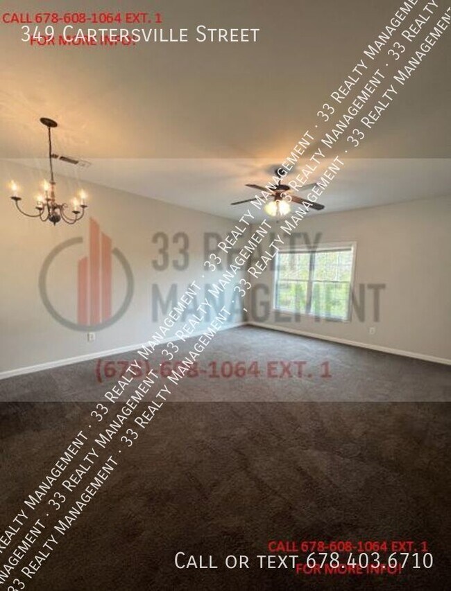 Foto del edificio - Freshly Renovated 3BR/1.5BA Townhome with ...