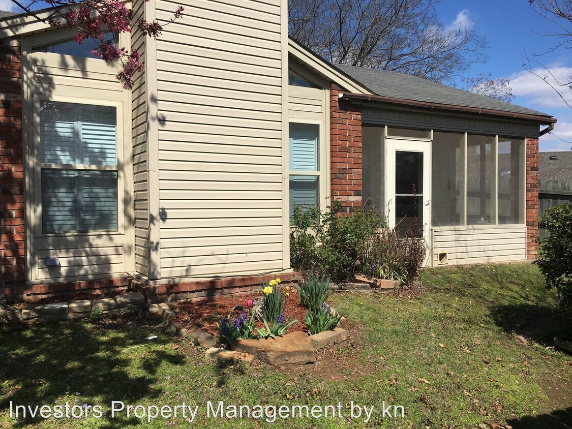 Foto principal - 48 Cambridge Ct