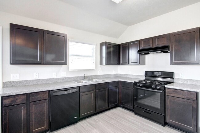 Building Photo - 12724 Rio Lindo St