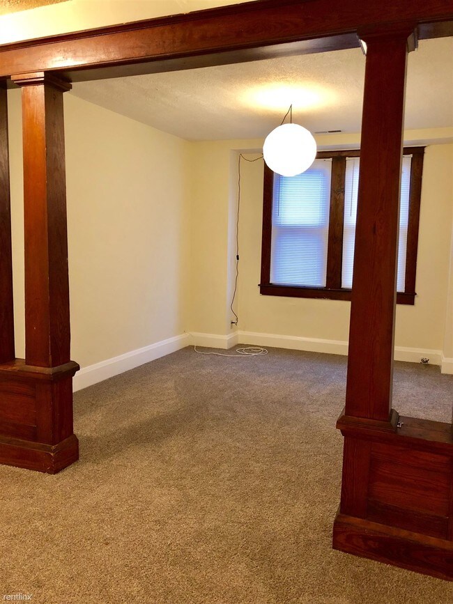 Foto del edificio - 2 br, 1 bath House - 2918 Grindon Ave Fl 2