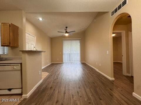Building Photo - 2929 W Yorkshire Dr