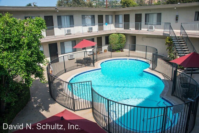Foto del edificio - 833 W Foothill Blvd