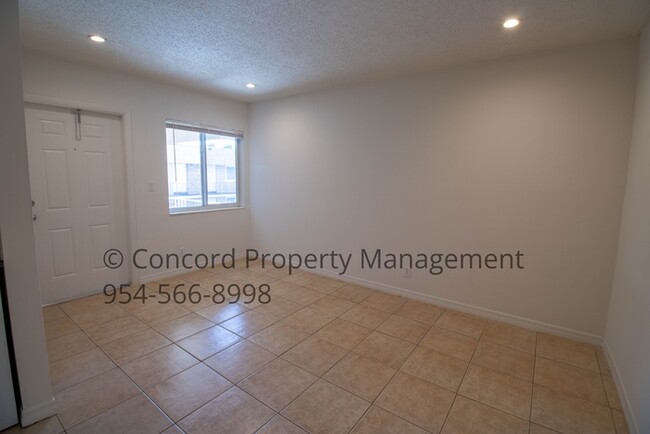 Building Photo - Pool view 2nd Floor One Bedroom, One Bath