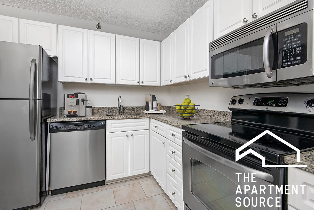 Foto principal - 750 N Rush St