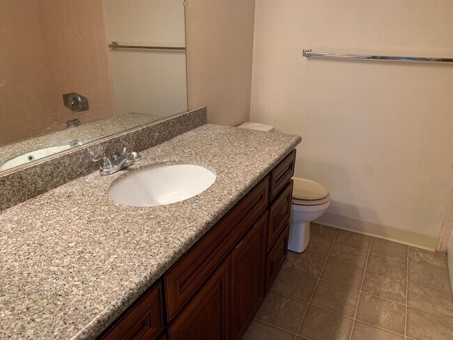 Foto del edificio - 387 N Mentor Ave