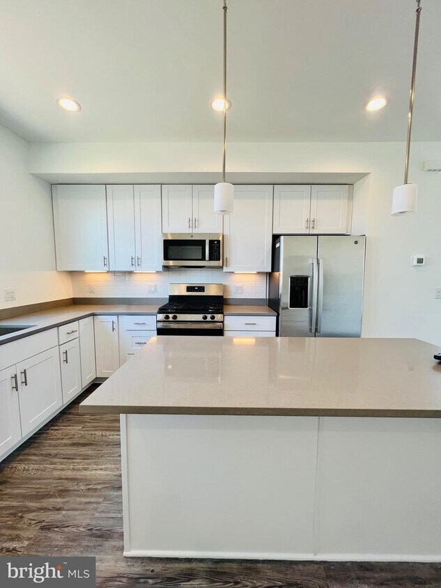 Foto principal - 2032 Northbank Pl