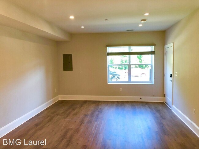 Foto del edificio - 1 br, 1 bath House - 2221 M St NE Unit 202