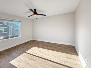 Building Photo - 5603 Mobeetie Lp