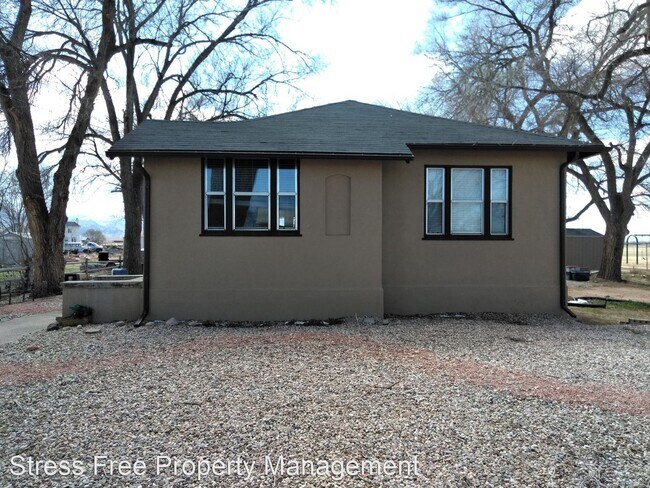 Building Photo - 4 br, 2 bath House - 1373 West midvalley road