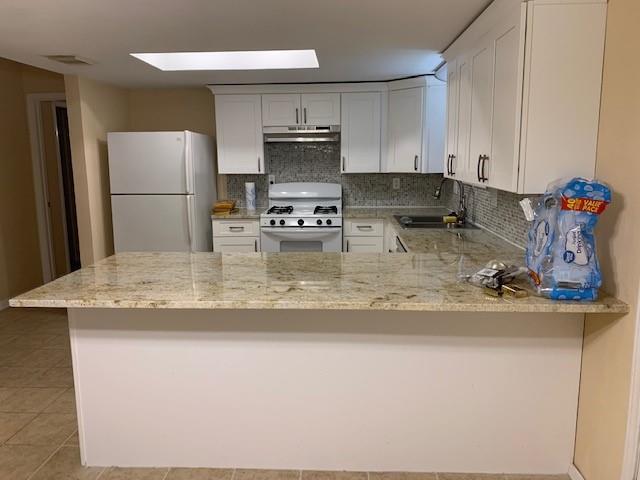 Foto del edificio - 2143 Deerhurst Ln