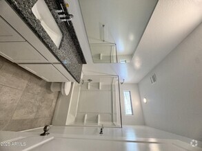 Building Photo - 1137 W Chimes Tower Dr