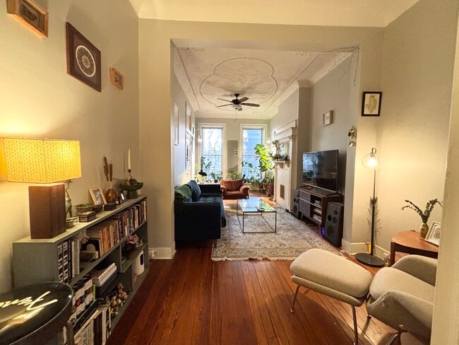 Building Photo - 3023 Saint Paul St