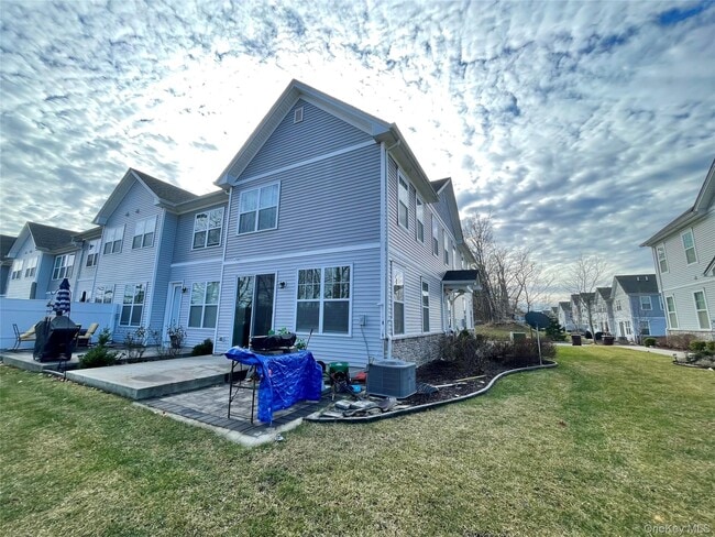 Foto del edificio - 141 Meadow View Dr