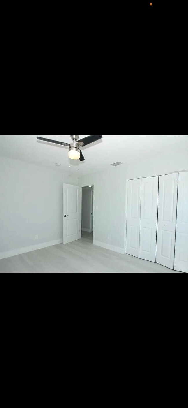 Foto del edificio - 617 Dunraven Dr