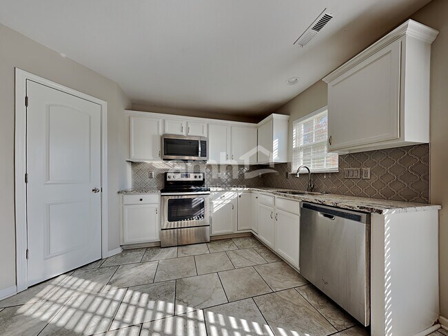 Foto del edificio - 4983 Old Towne Village Cir