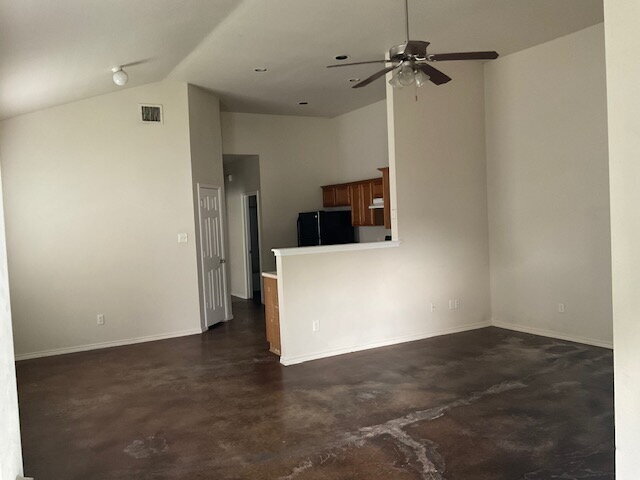 Foto del edificio - 3/2 Home with a Yard and Central AC
