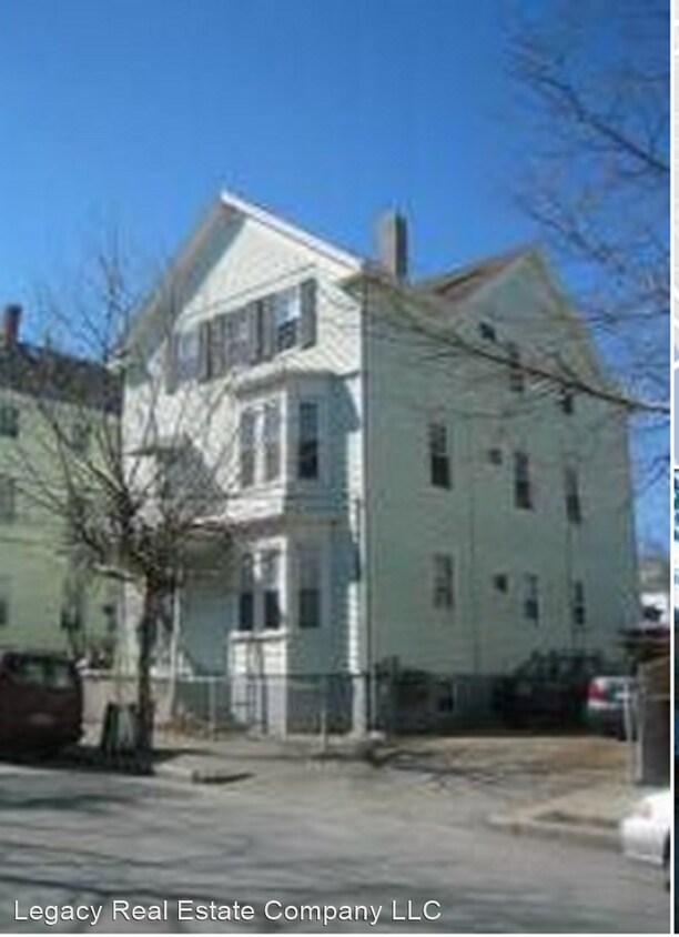 Primary Photo - 50 E Transit St