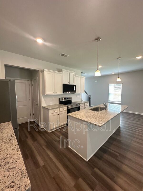 Foto del edificio - 383 Lanier Cir